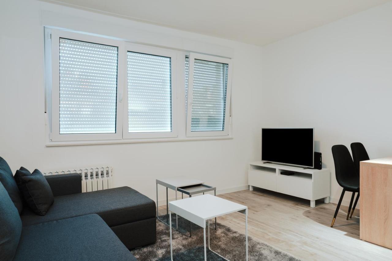 A.Part Osijek Apartamento Exterior foto